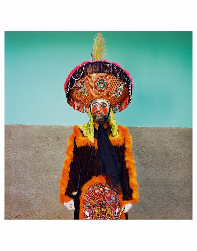 Chinelo-with-Wire-Mesh-Mask,-Chilapa--2016_Phyllis