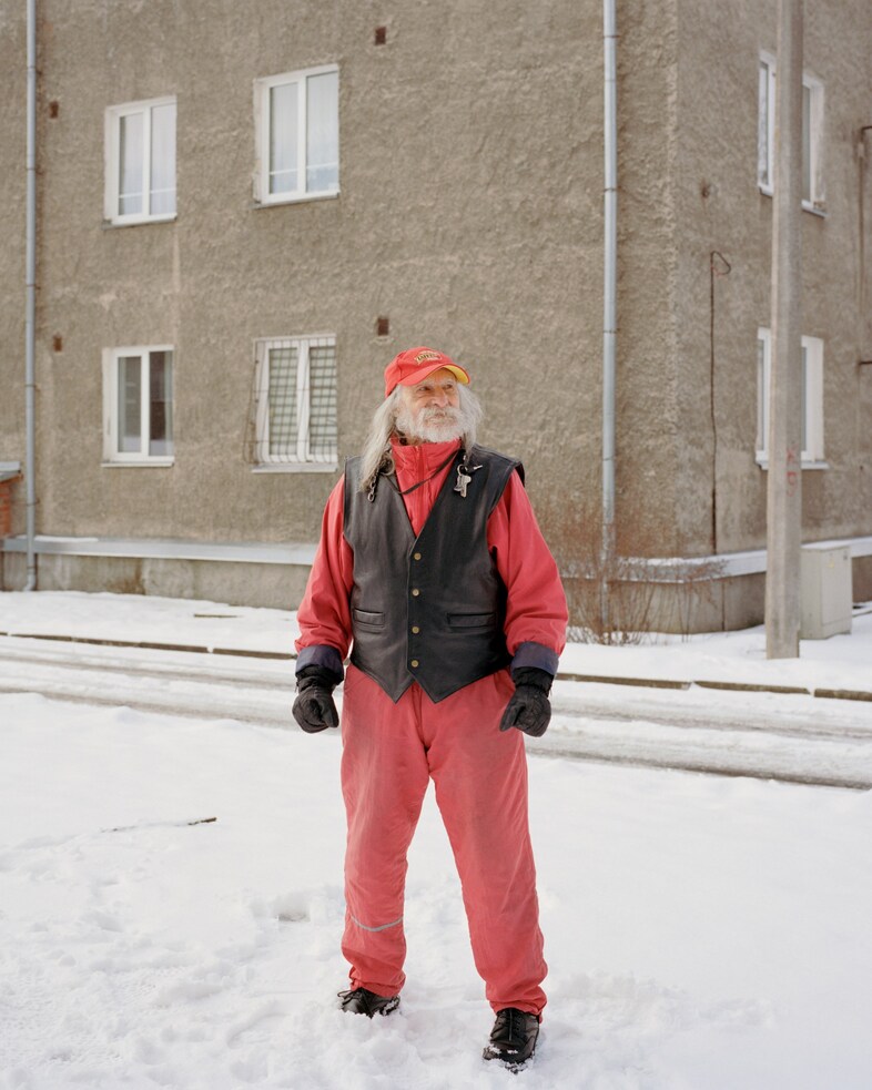 Miguel Proen&#231;a, The Buzzer, 2019, 4
