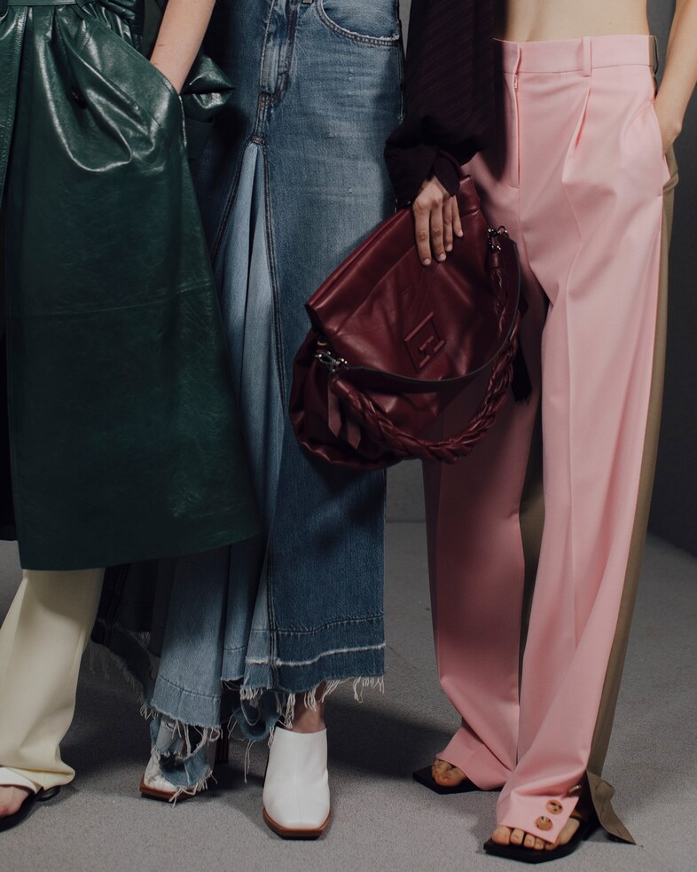 Givenchy Clare Waight Keller 90s Spring/Summer 2020 Paris