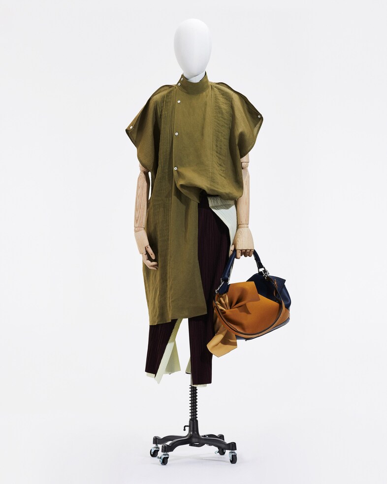 LOEWE SS21 Menswear 20 LOOK A