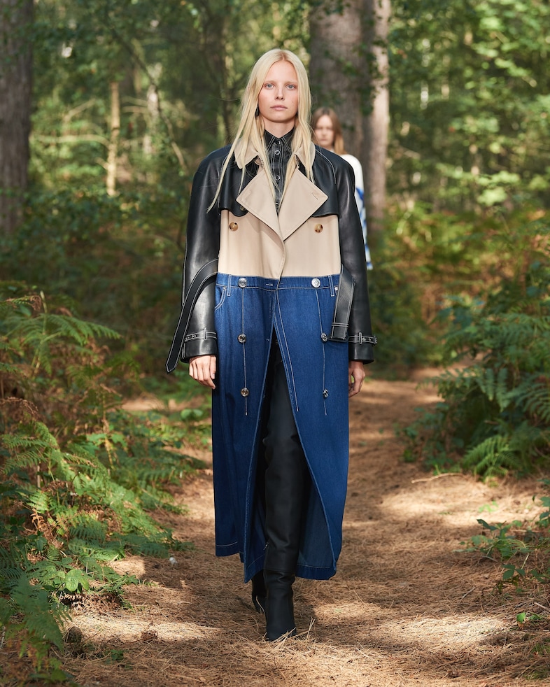 Burberry Spring_Summer 2021 Collection - Look 5