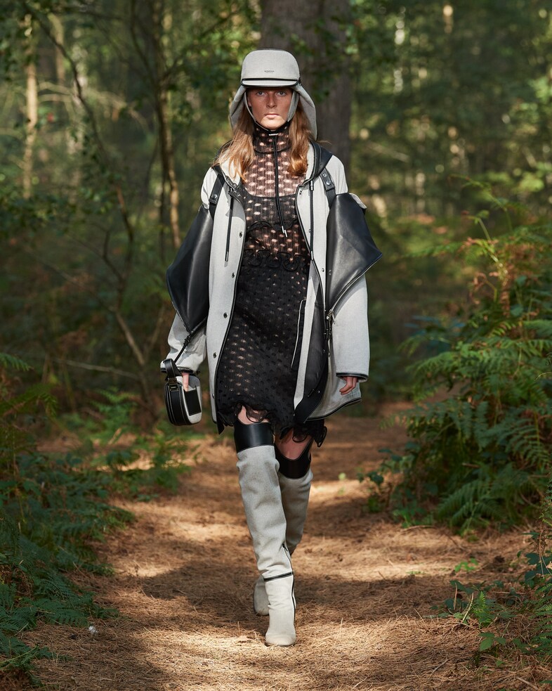 Burberry Spring_Summer 2021 Collection - Look 33