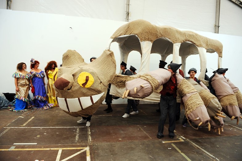 Monster Chetwynd, Performance view, Spartacus Chetwynd, A Ta