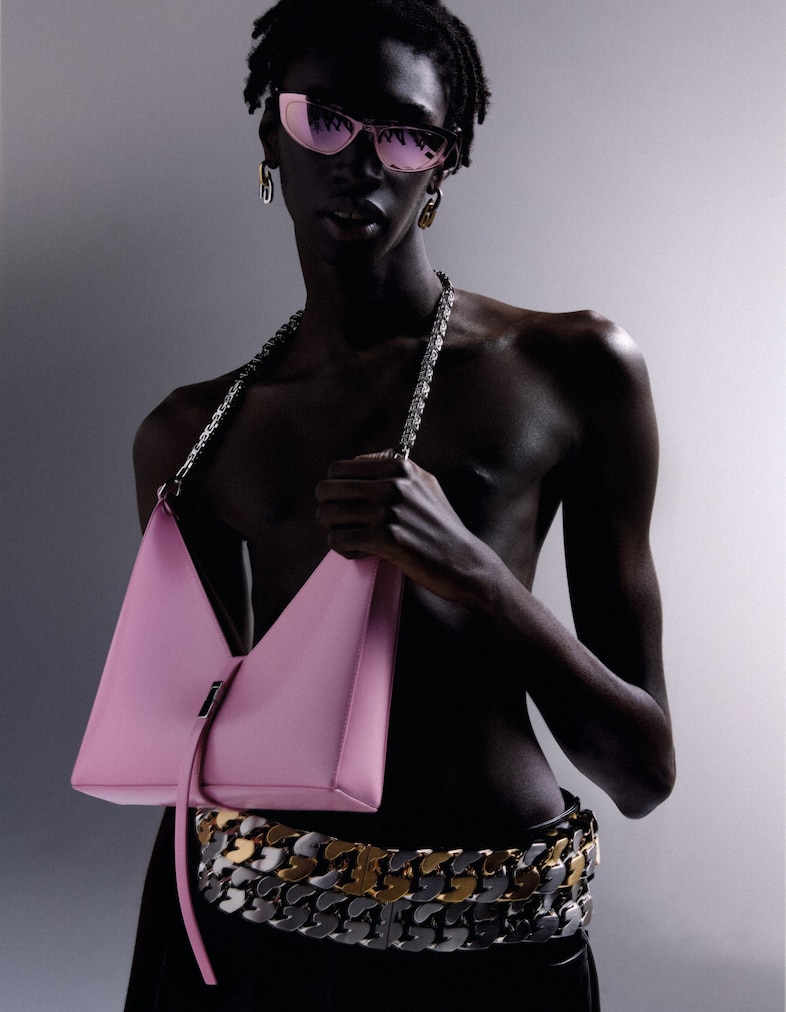 7. AN40_AnotherLoves_31_150dpi