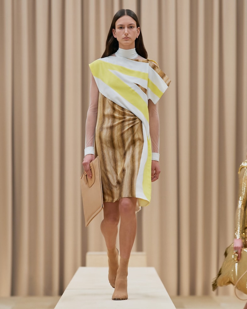 Burberry Autumn/Winter 2021 Womenswear