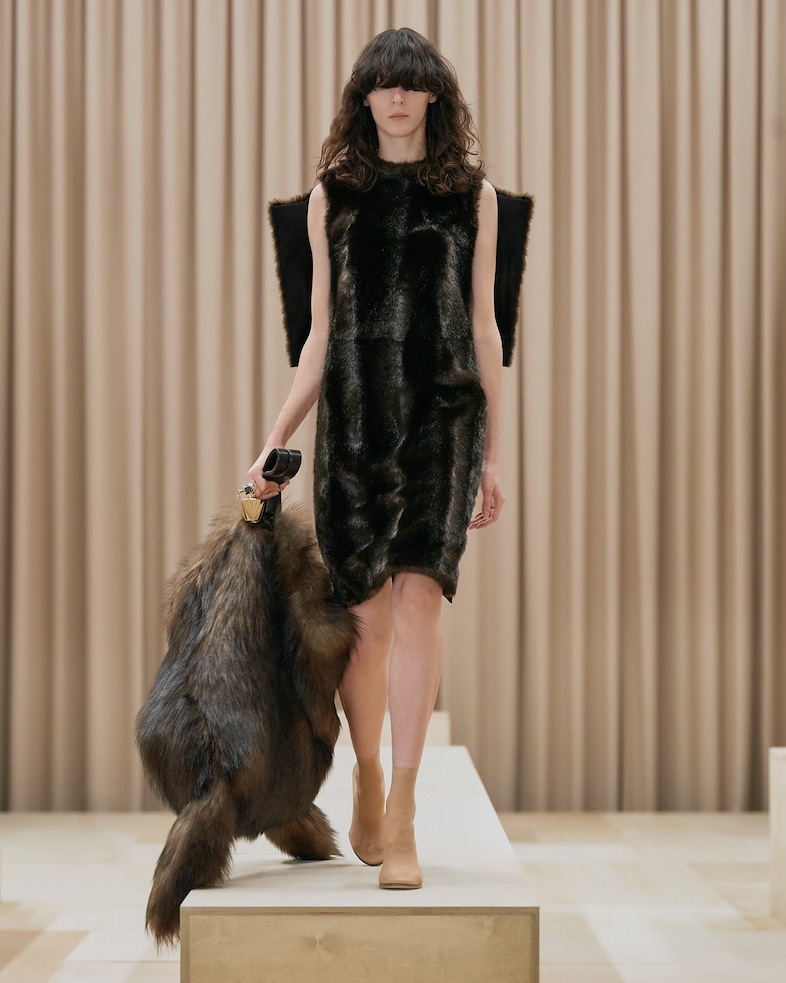Burberry Autumn/Winter 2021 Womenswear