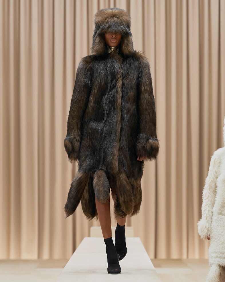 Burberry Autumn/Winter 2021 Womenswear