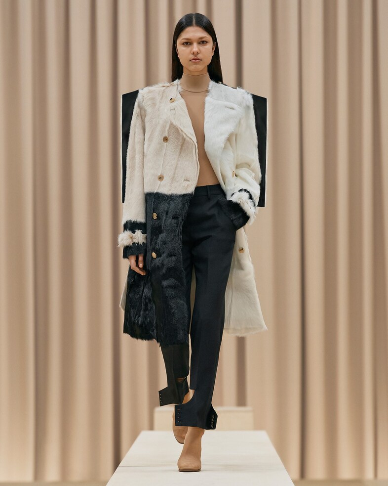 Burberry Autumn/Winter 2021 Womenswear