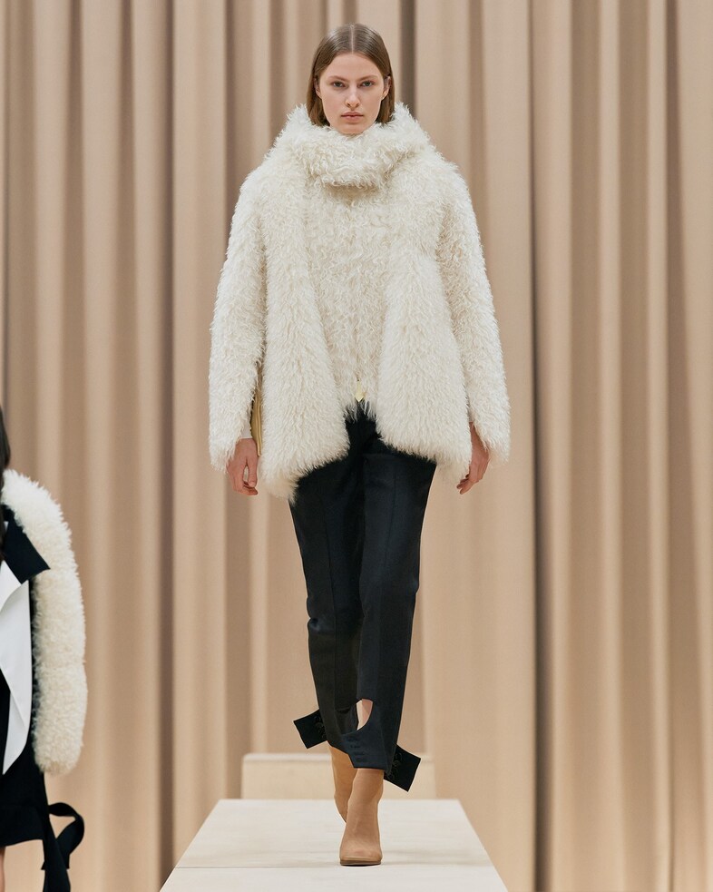 Burberry Autumn/Winter 2021 Womenswear