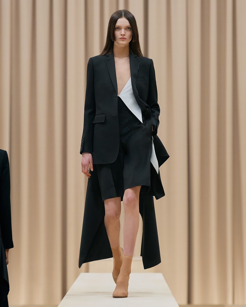 Burberry Autumn/Winter 2021 Womenswear