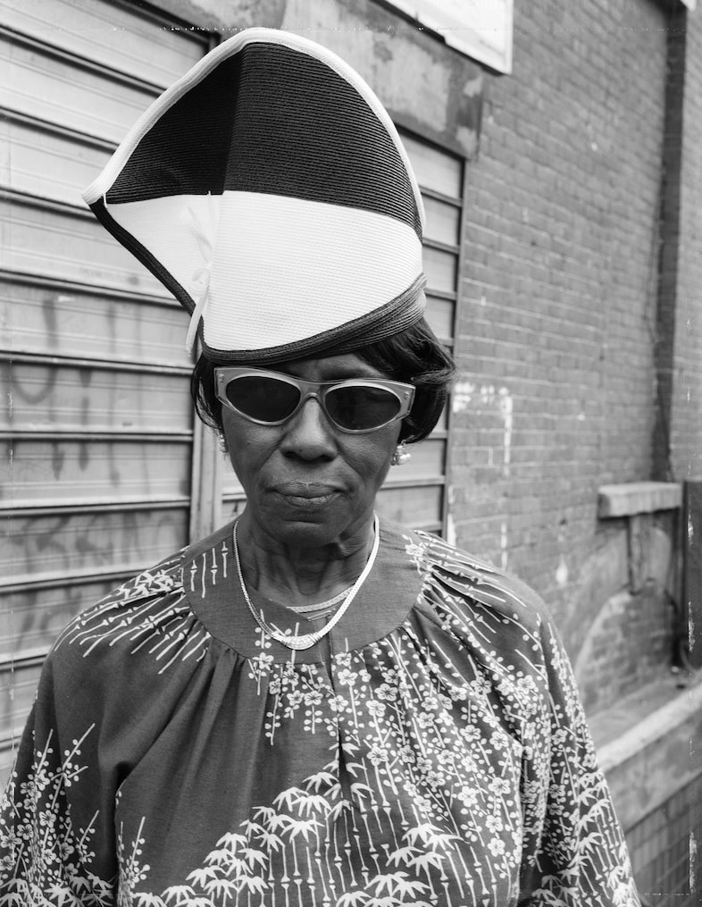 Dawoud Bey. ‘A Woman at Fulton Street and Washington Avenue’