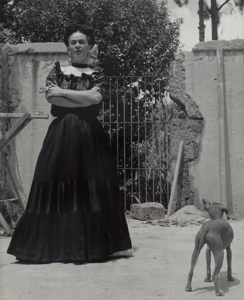 Lola Alvarez Bravo, Frida with her hairless dog, 2