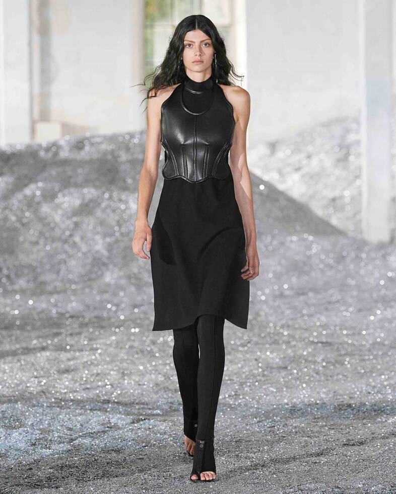 Burberry Spring_Summer 2022 Womenswear Presentatio