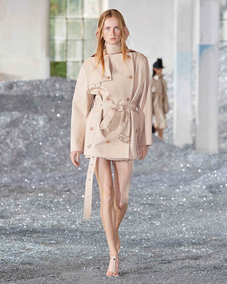 Burberry Spring_Summer 2022 Womenswear Presentatio