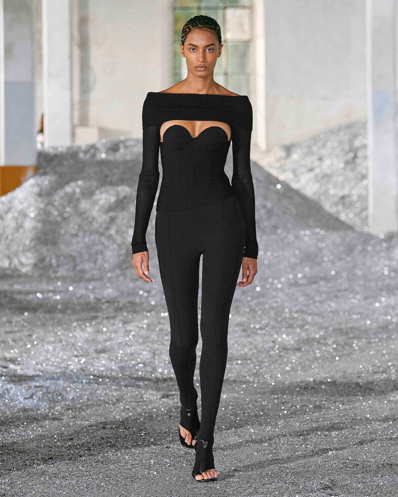 Burberry Spring_Summer 2022 Womenswear Presentatio
