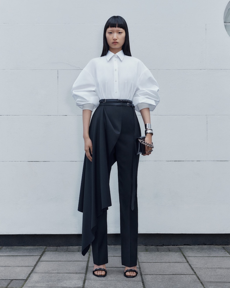 Alexander McQueen Autumn/Winter 2022 pre-collection