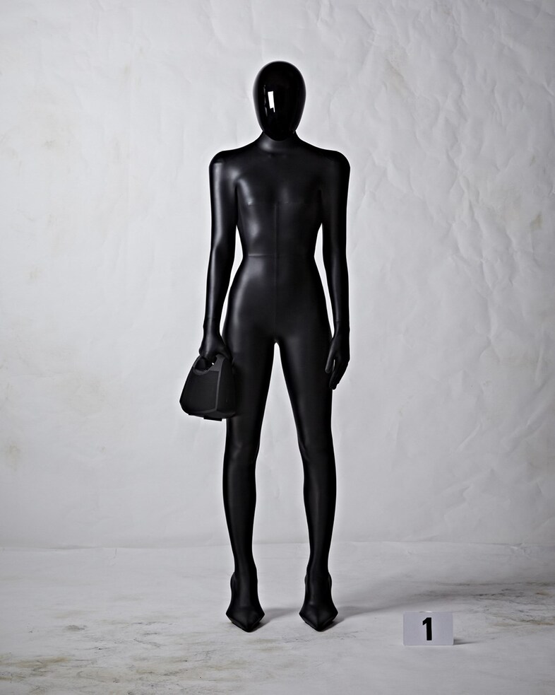 BALENCIAGA 51 COUTURE LOOK 1_AURELIE GIRAUD