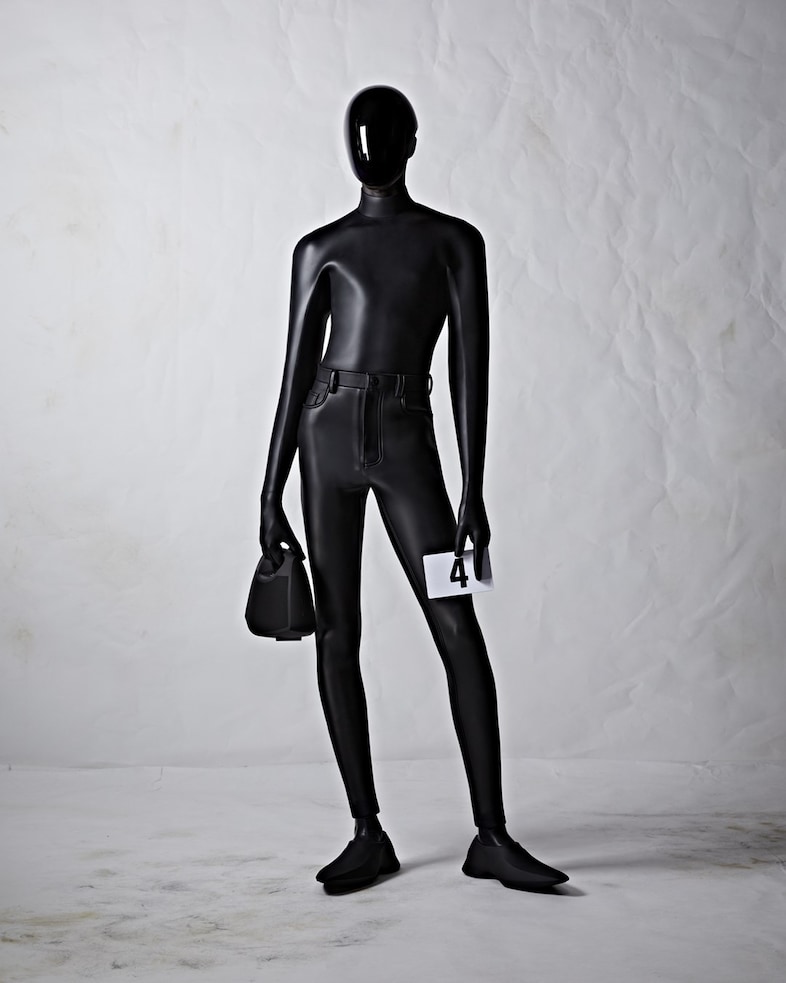 BALENCIAGA 51 COUTURE LOOK 4_MAMUOR MAJENG