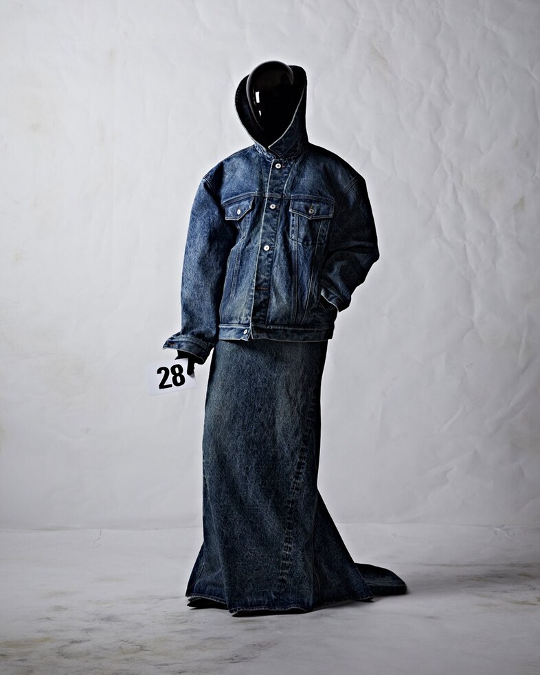 BALENCIAGA 51 COUTURE LOOK 28_ANNABELLE POUILLY
