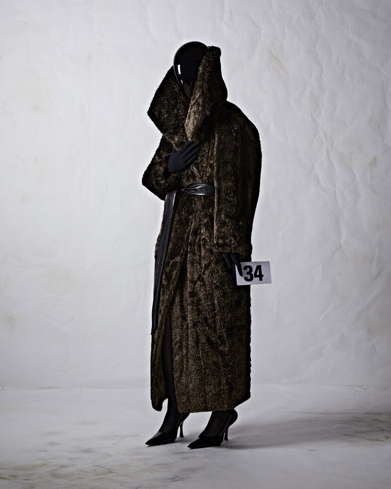BALENCIAGA 51 COUTURE LOOK 34_TESSA BRUINSMA