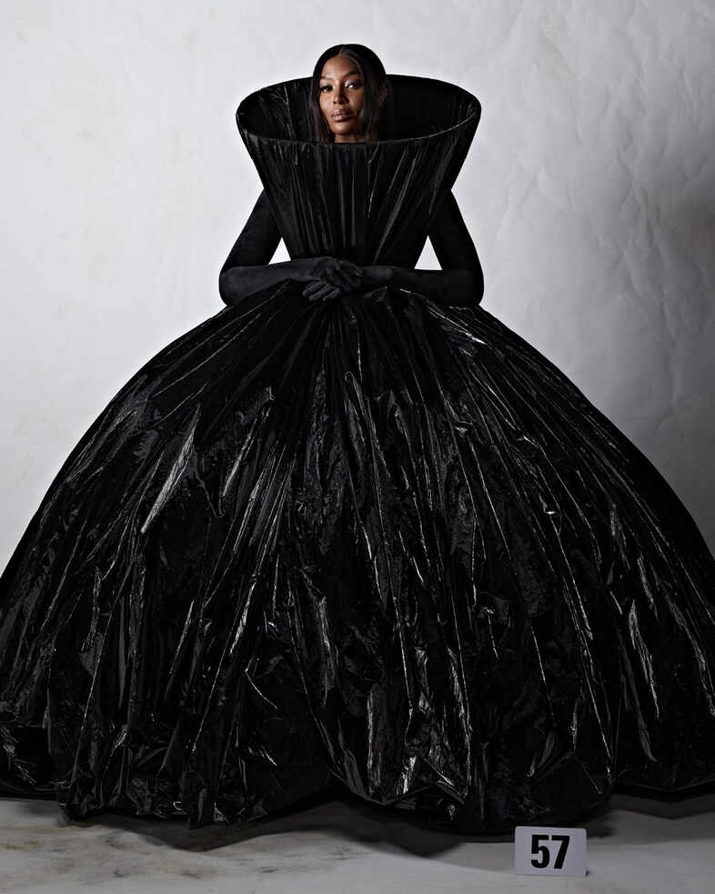 BALENCIAGA 51 COUTURE LOOK 57_NAOMI CAMPBELL