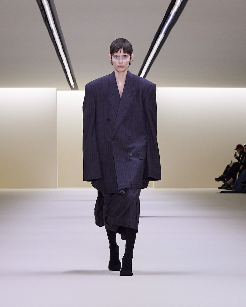 BALENCIAGA WINTER 23 LOOK 9_ESTRELLA