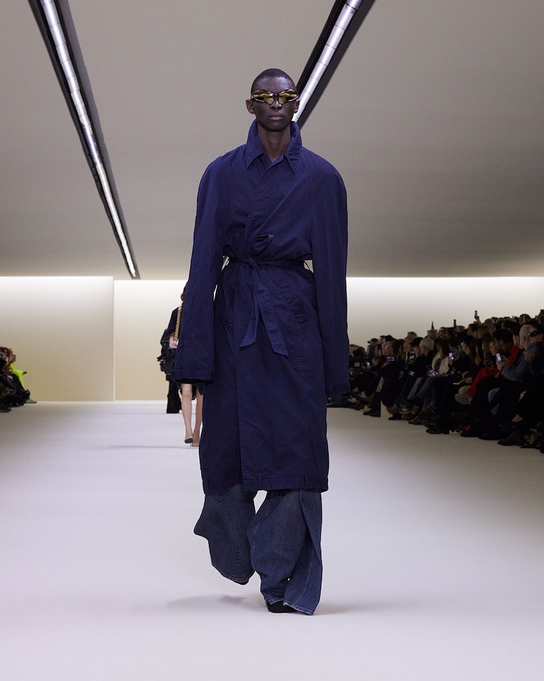 BALENCIAGA WINTER 23 LOOK 12_FERNANDO
