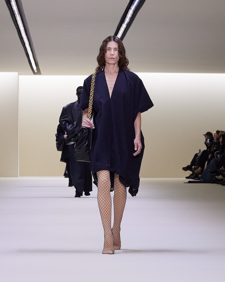 BALENCIAGA WINTER 23 LOOK 13_ELODIE