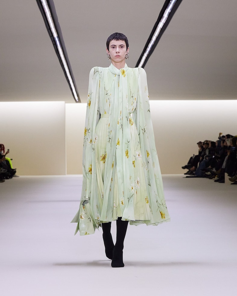 BALENCIAGA WINTER 23 LOOK 27_ROXANNE