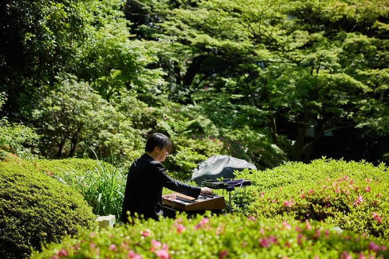 Keiichiro Shibuya_PradaModeTokyo_Lawn Garden Day1_