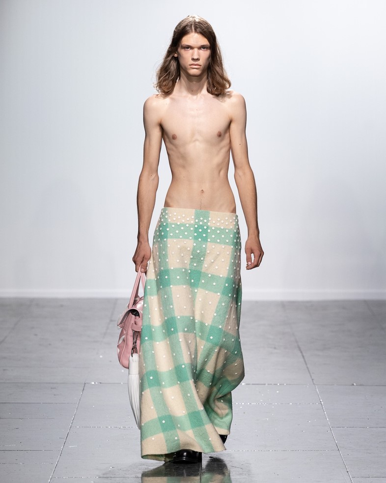 Stefan Cooke Spring Summer 2024 AnOther   437963 