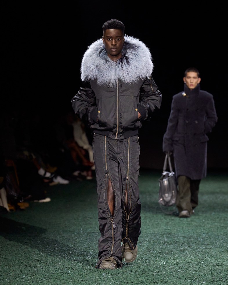 Burberry Winter 2024 AnOther   444127 