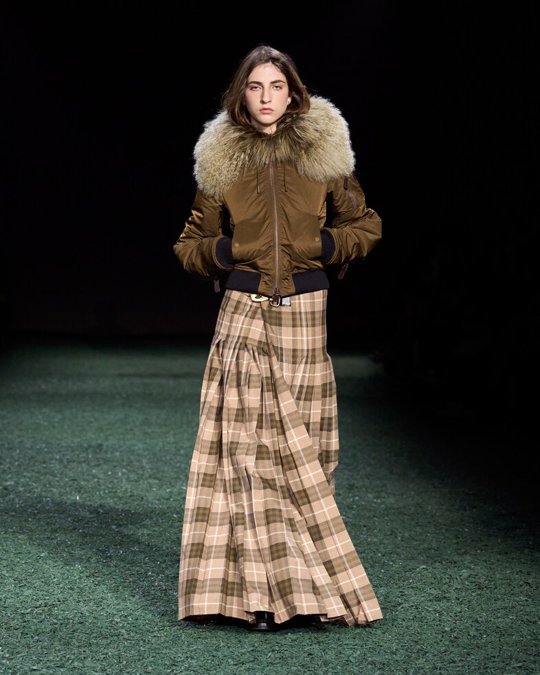 Burberry Winter 2024 Show - Look 23