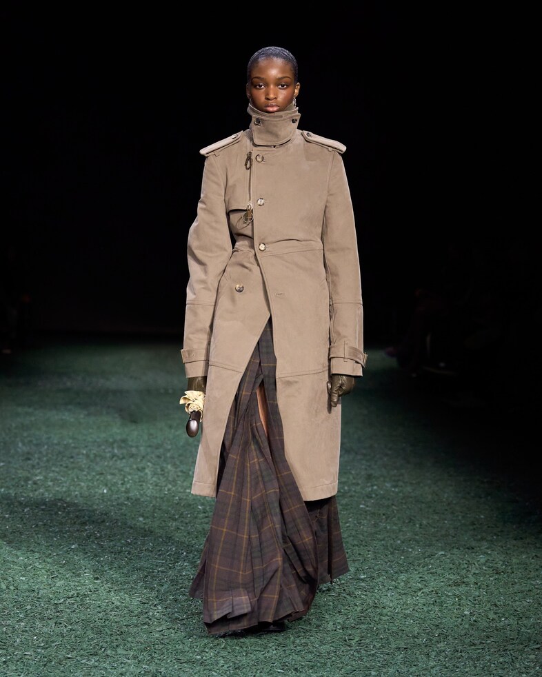 Burberry Winter 2024 Show - Look 28