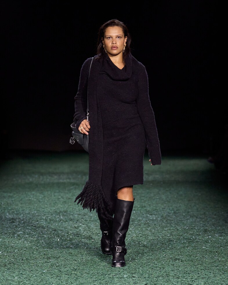 Burberry Winter 2024 Show - Look 31