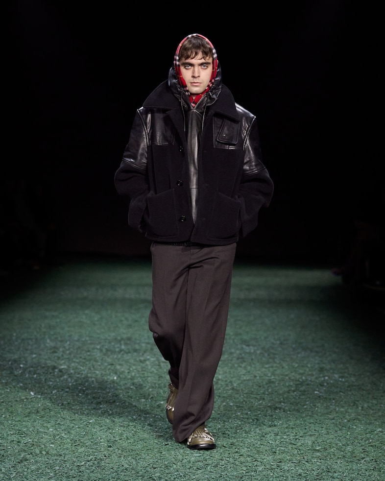 Burberry Winter 2024 Show - Look 39