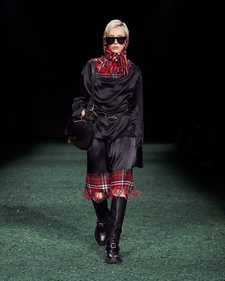 Burberry Winter 2024 Show - Look 40
