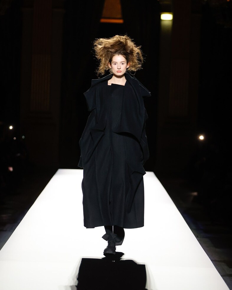 Yohji Yamamoto Autumn/Winter 2024 Womenswear