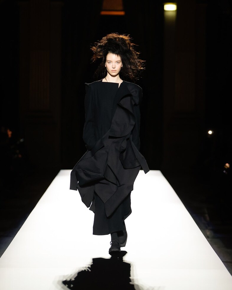 Yohji Yamamoto Autumn/Winter 2024 Womenswear