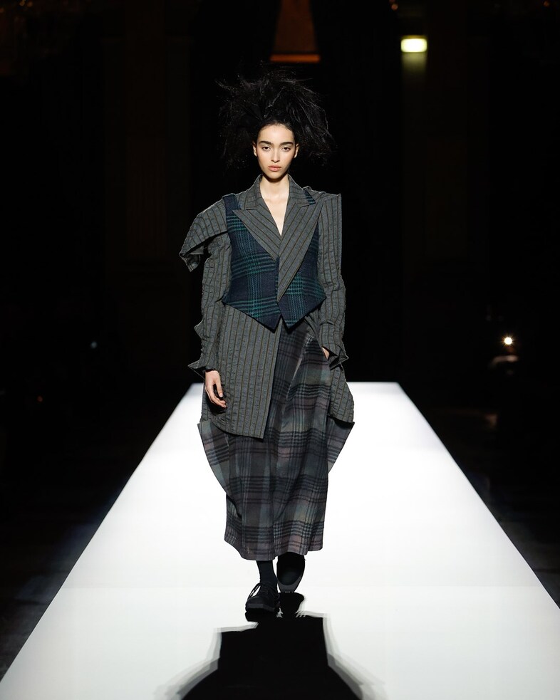 Yohji Yamamoto Autumn/Winter 2024 Womenswear