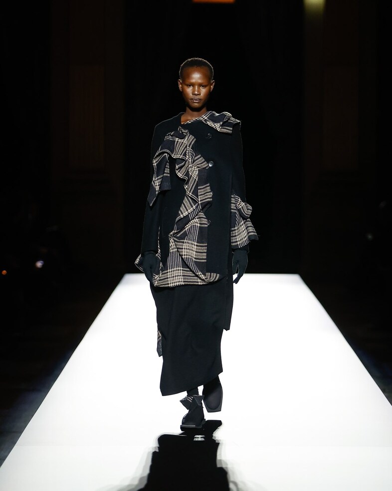 Yohji Yamamoto Autumn/Winter 2024 Womenswear