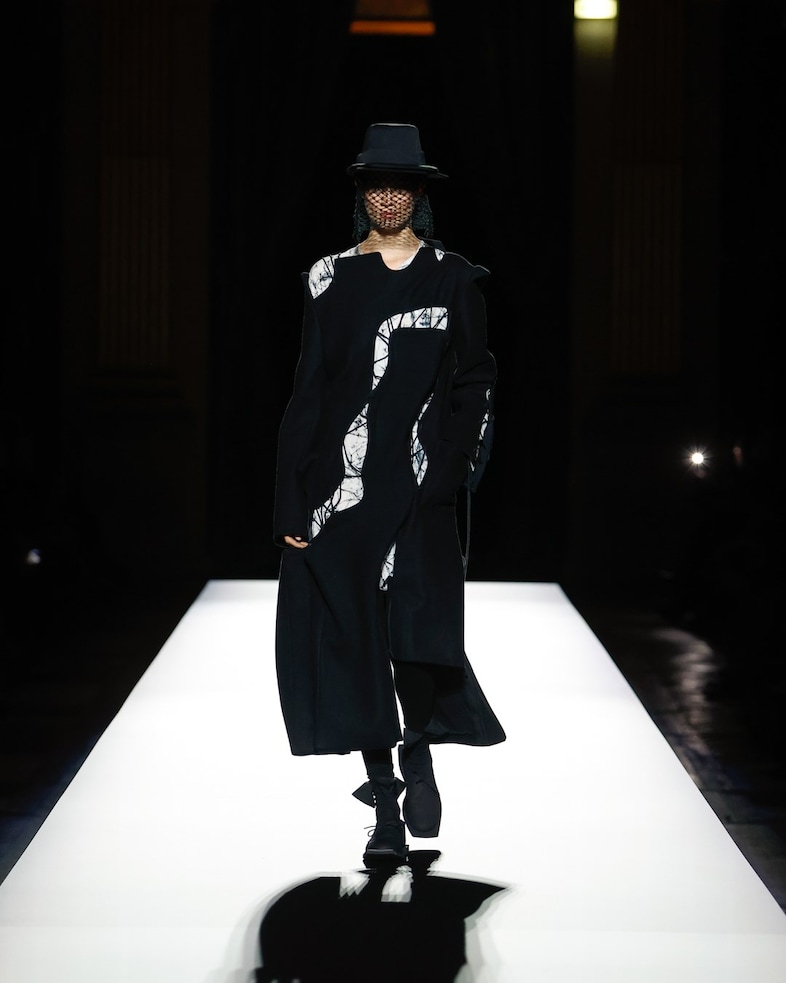 Yohji Yamamoto Autumn/Winter 2024 Womenswear