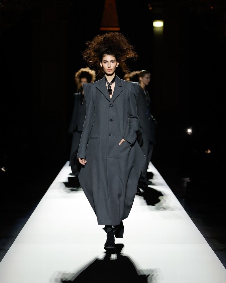 Yohji Yamamoto Autumn/Winter 2024 Womenswear