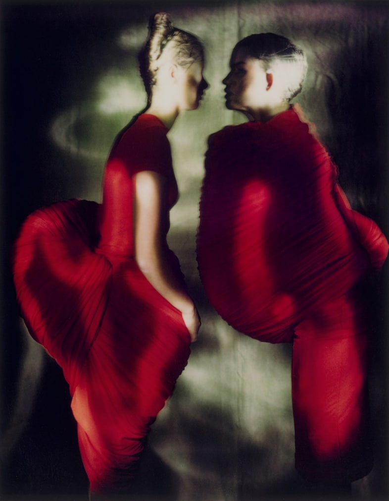 Sharon and Yelena Paris 1996 Paolo Roversi Comme des Gar&#231;ons