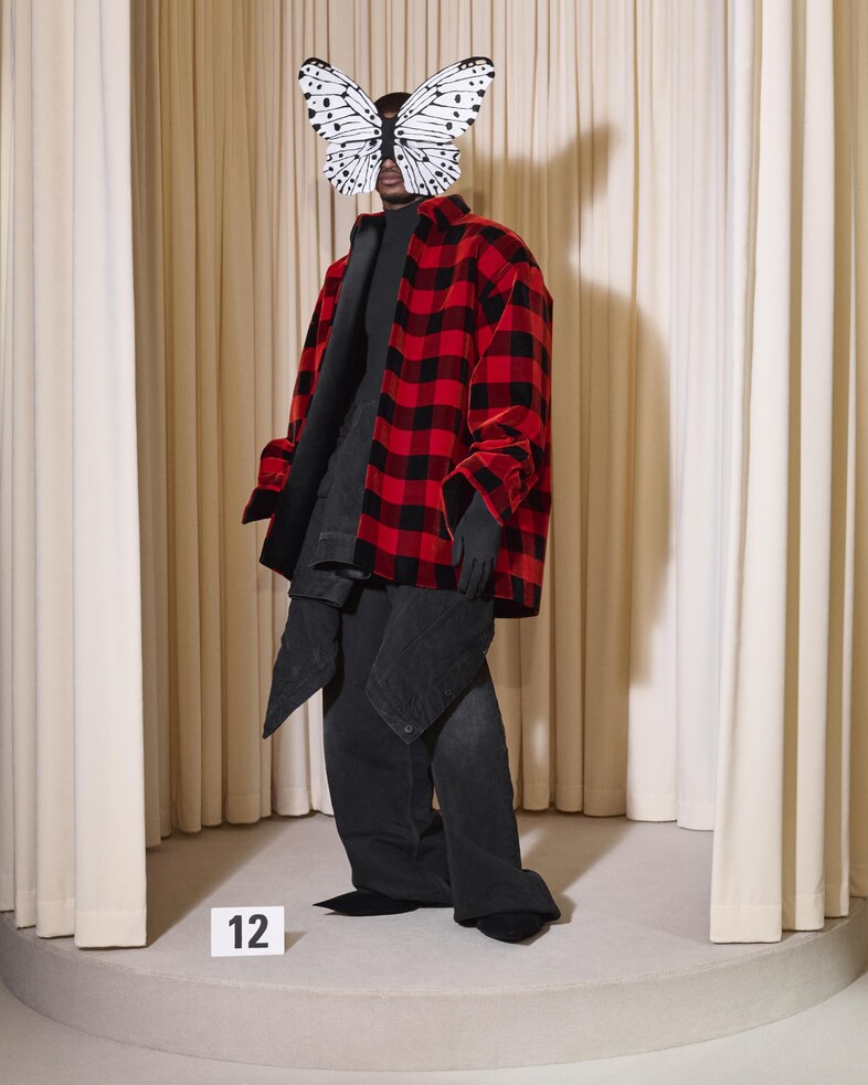BALENCIAGA 53RD COUTURE LOOK 12 FRONT_REECE