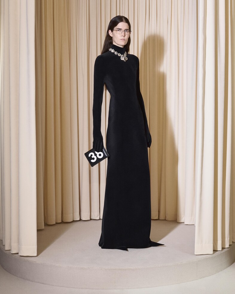 BALENCIAGA 53RD COUTURE LOOK 38 FRONT_ELIZA
