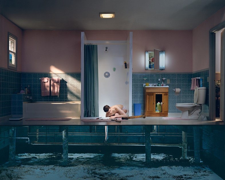 4. Gregory Crewdson - p.77_Untitled_Twilight, 1998