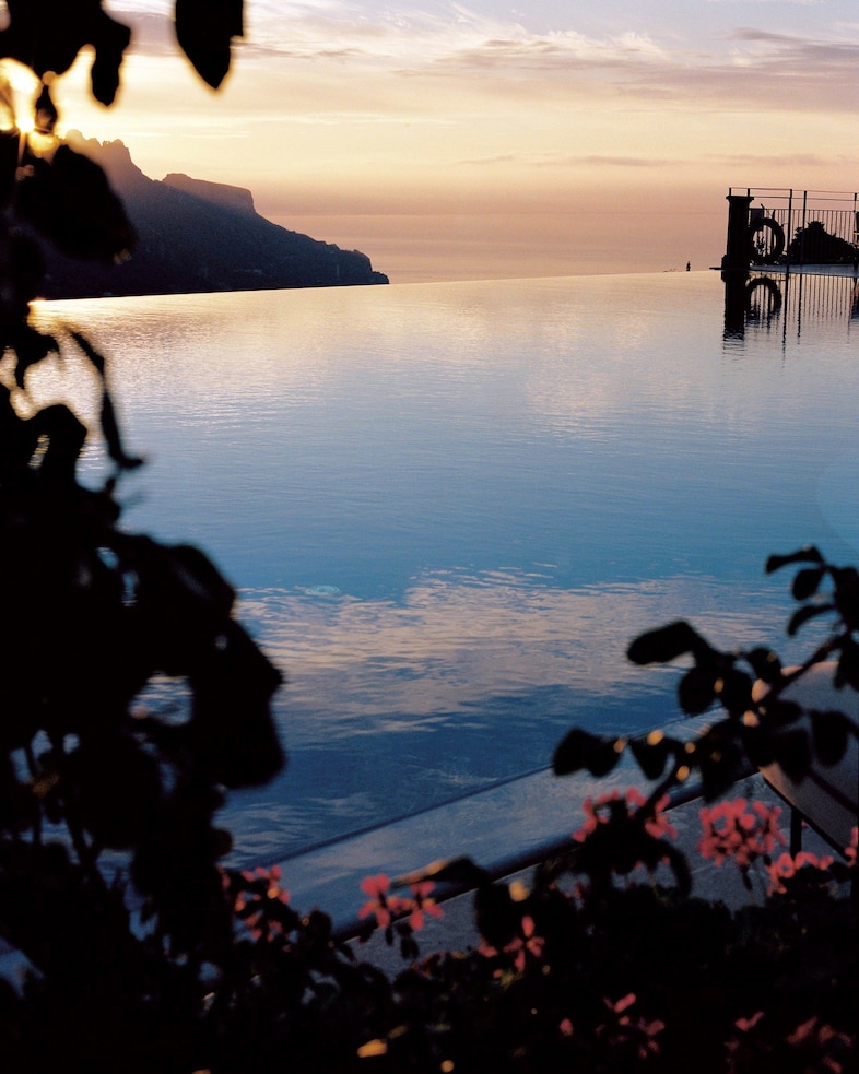 D&#237;as by Pia Riverola Loose Joints