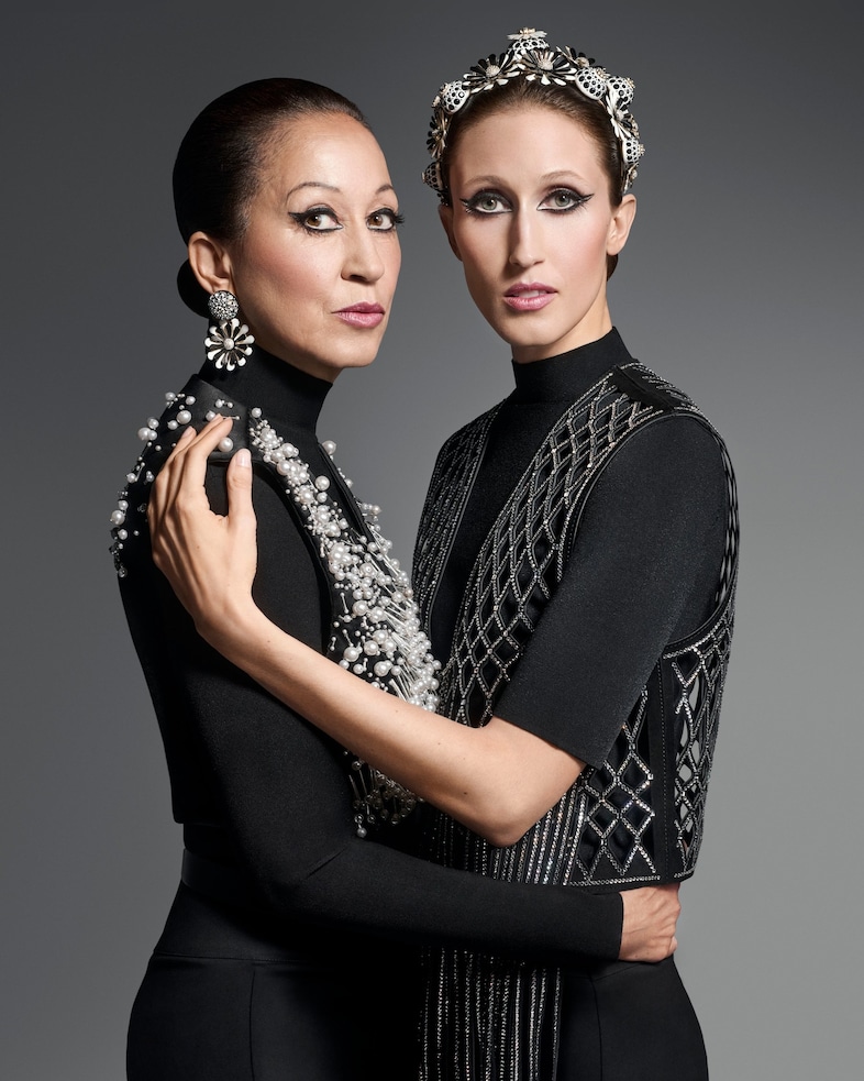 Roger Vivier_FW2425_Main Campaign_Pat et Anna Clev