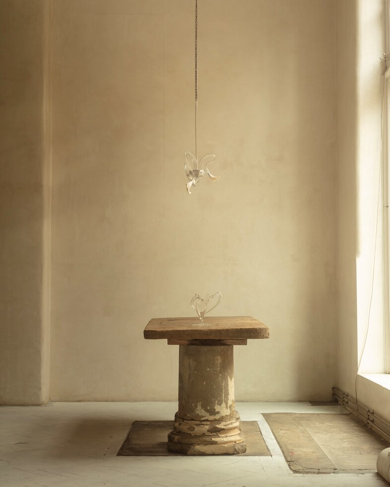 Miranda Keyes glass Tulips exhibition 2024